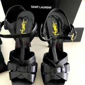 Yves Saint Laurent heeled Sandals. Size 39 (9)